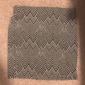 Zara Small patterned body con skirt. NWT